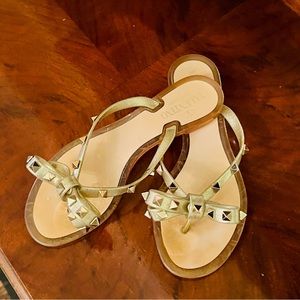 Valentino Rockstud gold sandals flip flops women’s size 6 (36) jelly bow